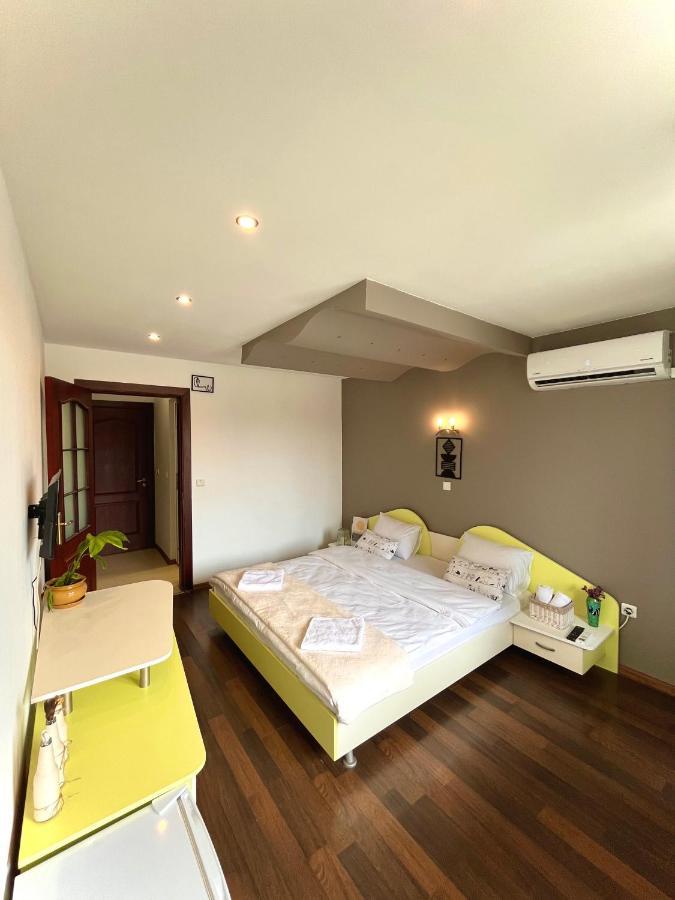 Sea And Mountain Hotel Prolesha ภายนอก รูปภาพ